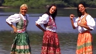 Anal, Close-up, Doggystyle, Fingering, Fucking, Group Sex, Natural, Orgasm, Outdoor, Reality, Seduced