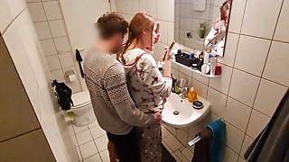 Stepsister Ass Fucked Hard In The Bathroom And Everyone Can Hear The Smacks
