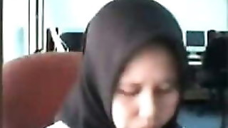 indonesia- ibu jilbab tudung depan webcam